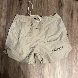 Mens essential shorts